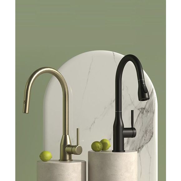 Cocina de diseño biofílico con plantas, madera y elementos naturales